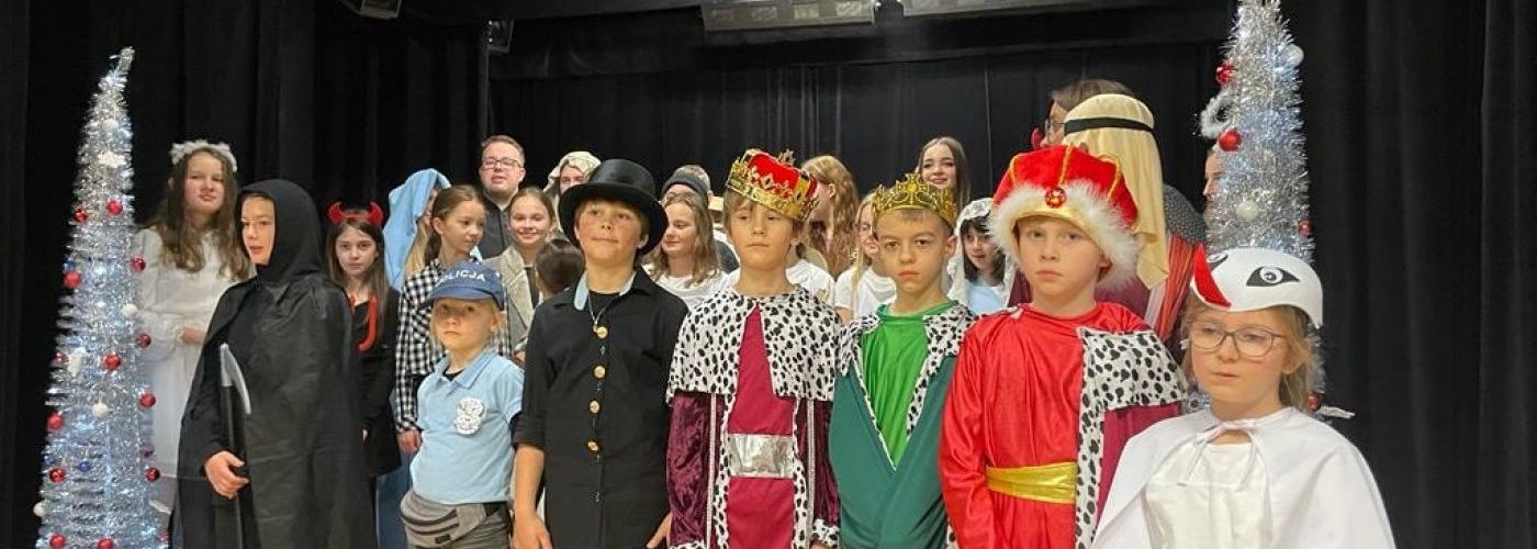 Świąteczne Tradycje Kaszubskie w Słupsku – Spotkanie Trzech Szkół
