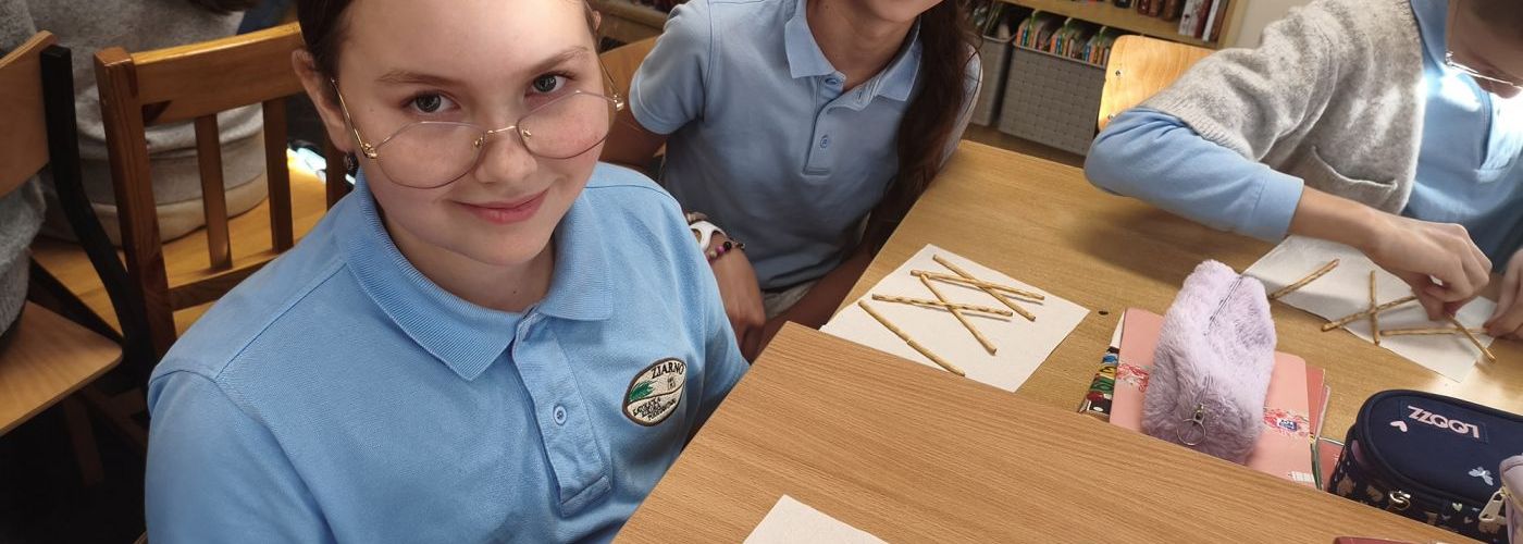 Chrupiąca lekcja matematyki w klasie czwartej