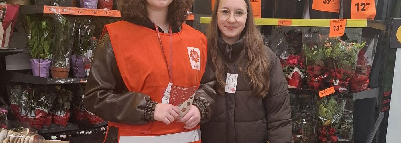 Zbiórka żywności z udziałem Szkolnego Koła Caritas